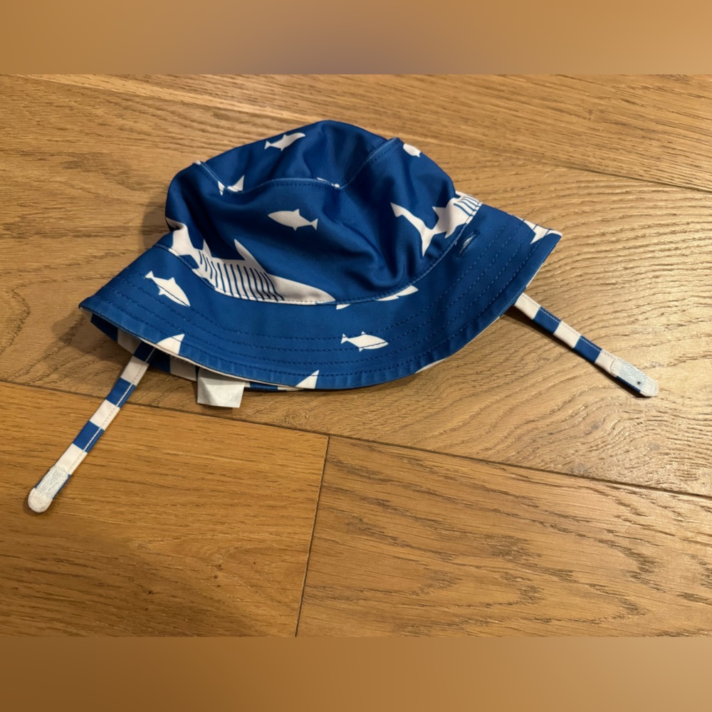 Tea Collection Reversible Sun Hat Sharks and Stripes